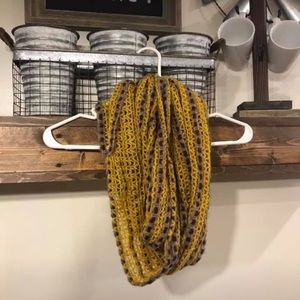 Scarf great condition